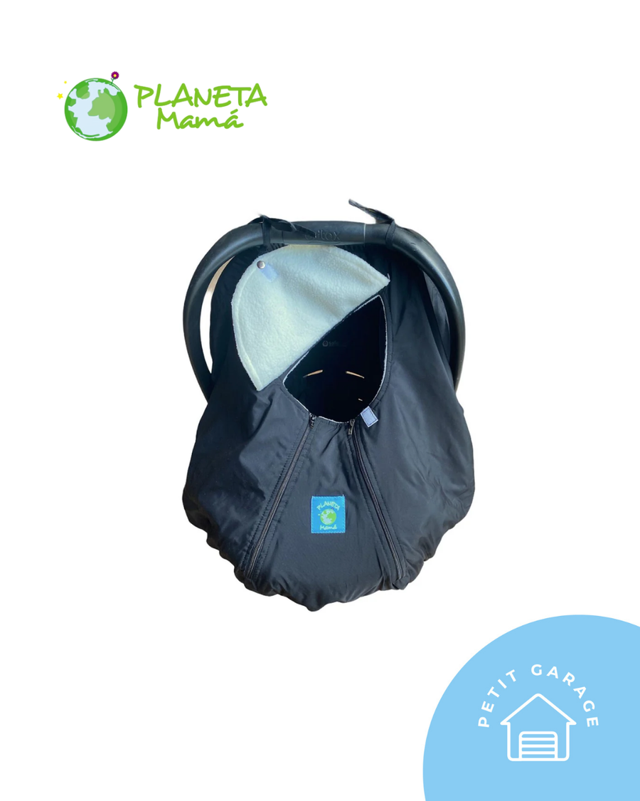 Cubre huevito, color negro, interior con chiporro. Marca Planeta Mamá (#PG5495)
