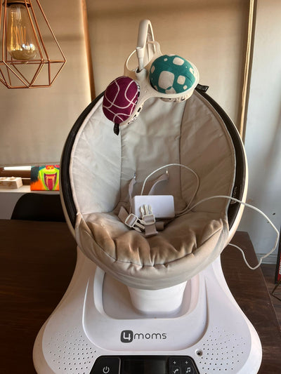 (#PG5276) Silla Mecedora modelo Mamaroo. Marca 4Moms