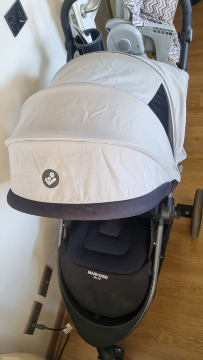 (#PG4991) Coche Travel System modelo Gia 3 Midnight. Marca Maxi Cosi