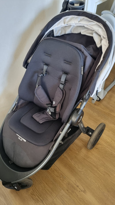 (#PG4991) Coche Travel System modelo Gia 3 Midnight. Marca Maxi Cosi