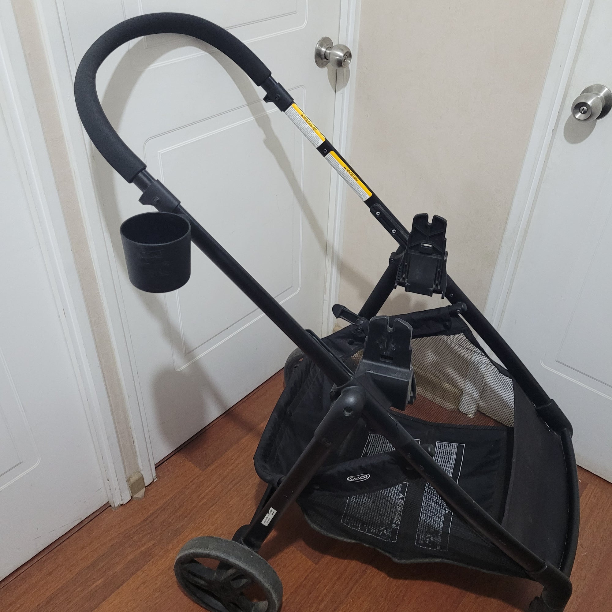 (#PG4417) Coche Travel System modelo Modes Basix. Marca Graco