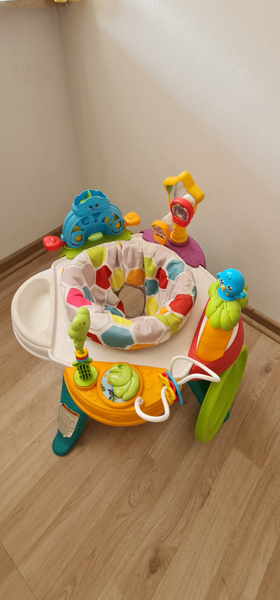 (#PG4703) Centro de actividades con luces y sonidos. Marca Winfun
