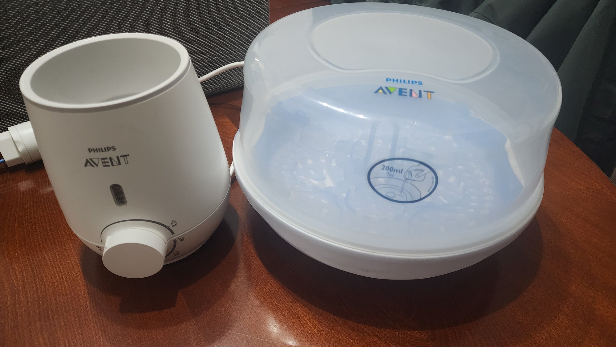 (#PG4837) Calentador + Esterilizador de mamaderas. Marca Philips Avent