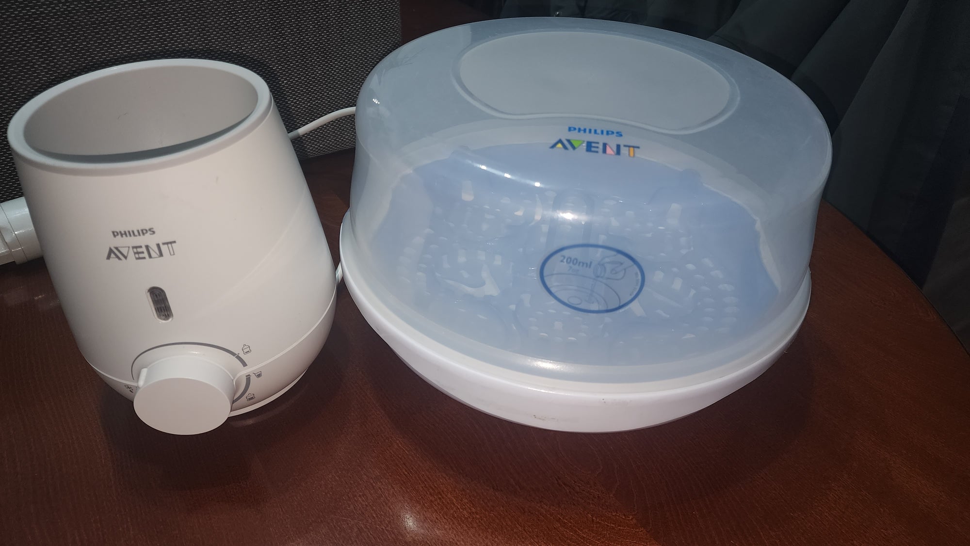 (#PG4837) Calentador + Esterilizador de mamaderas. Marca Philips Avent