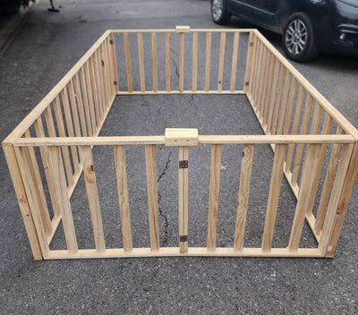 (#PG5096) Corral de madera. Marca Plin Plin