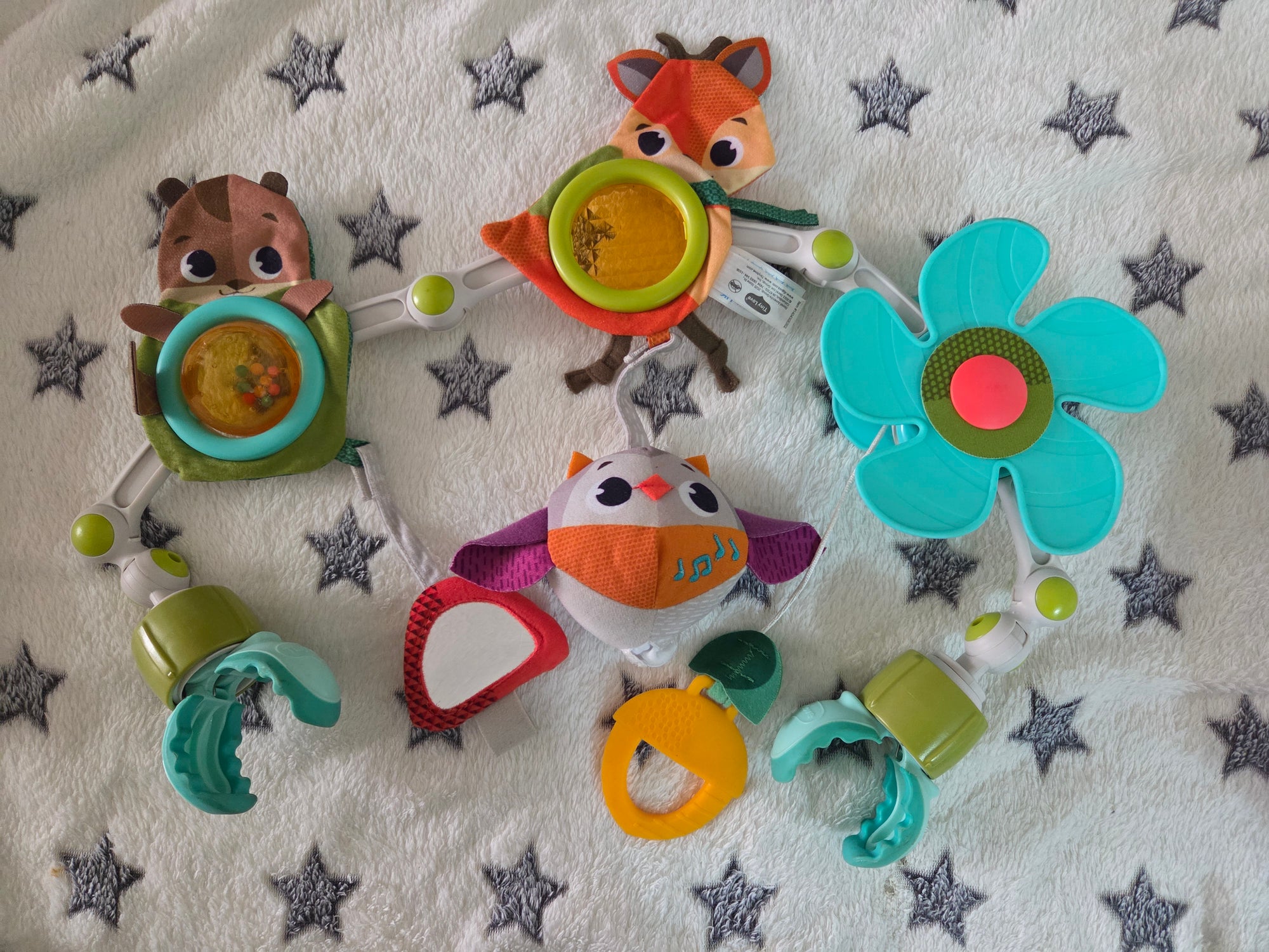 (#PG5212) Móvil para coche modelo Into The Forest. Marca Tiny Love