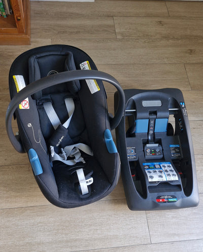 (#PG5446) Silla nido de auto modelo Aton G + Base. Marca Cybex