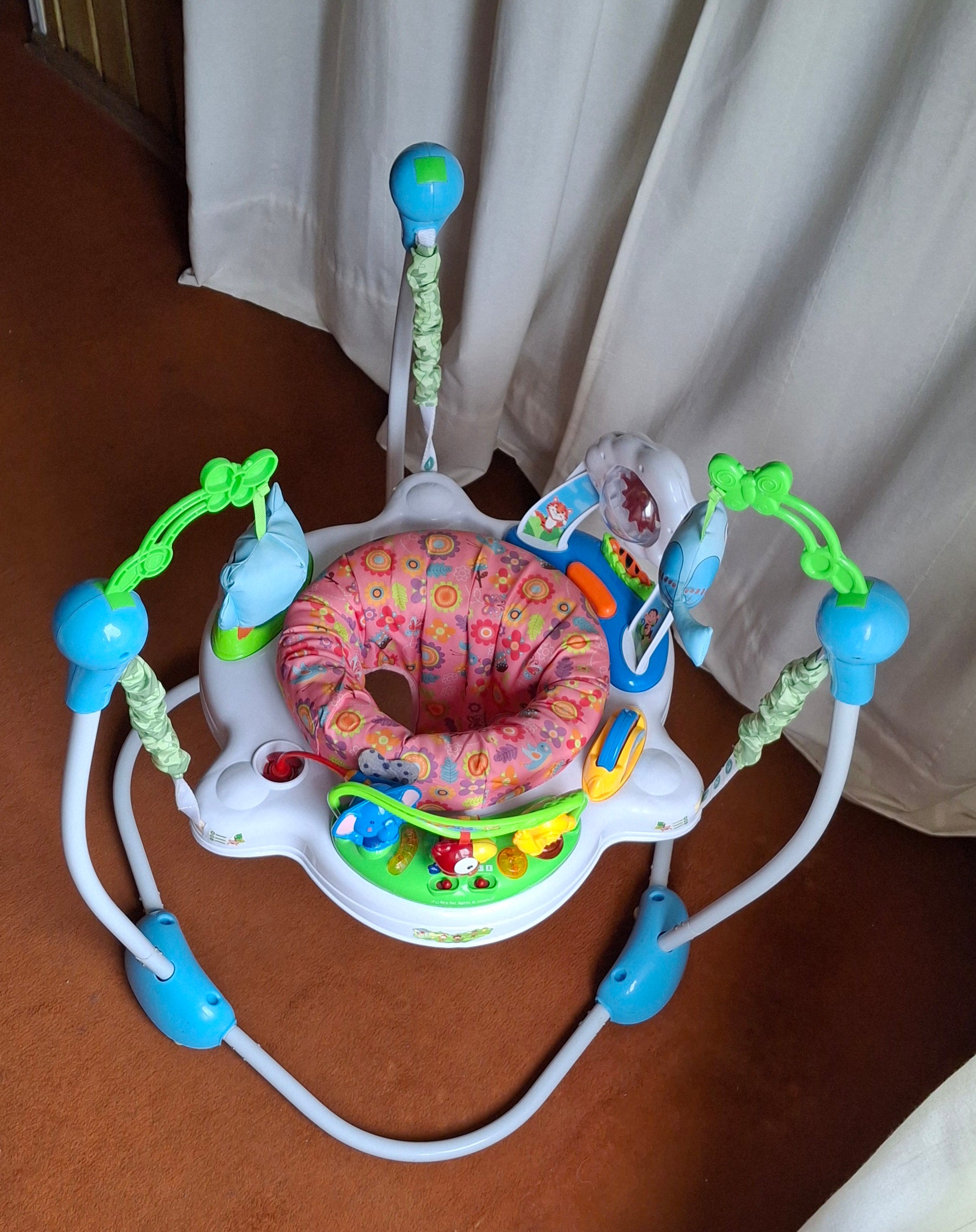 (#PG5151) Saltarina modelo Baby Jumper. Marca IBaby