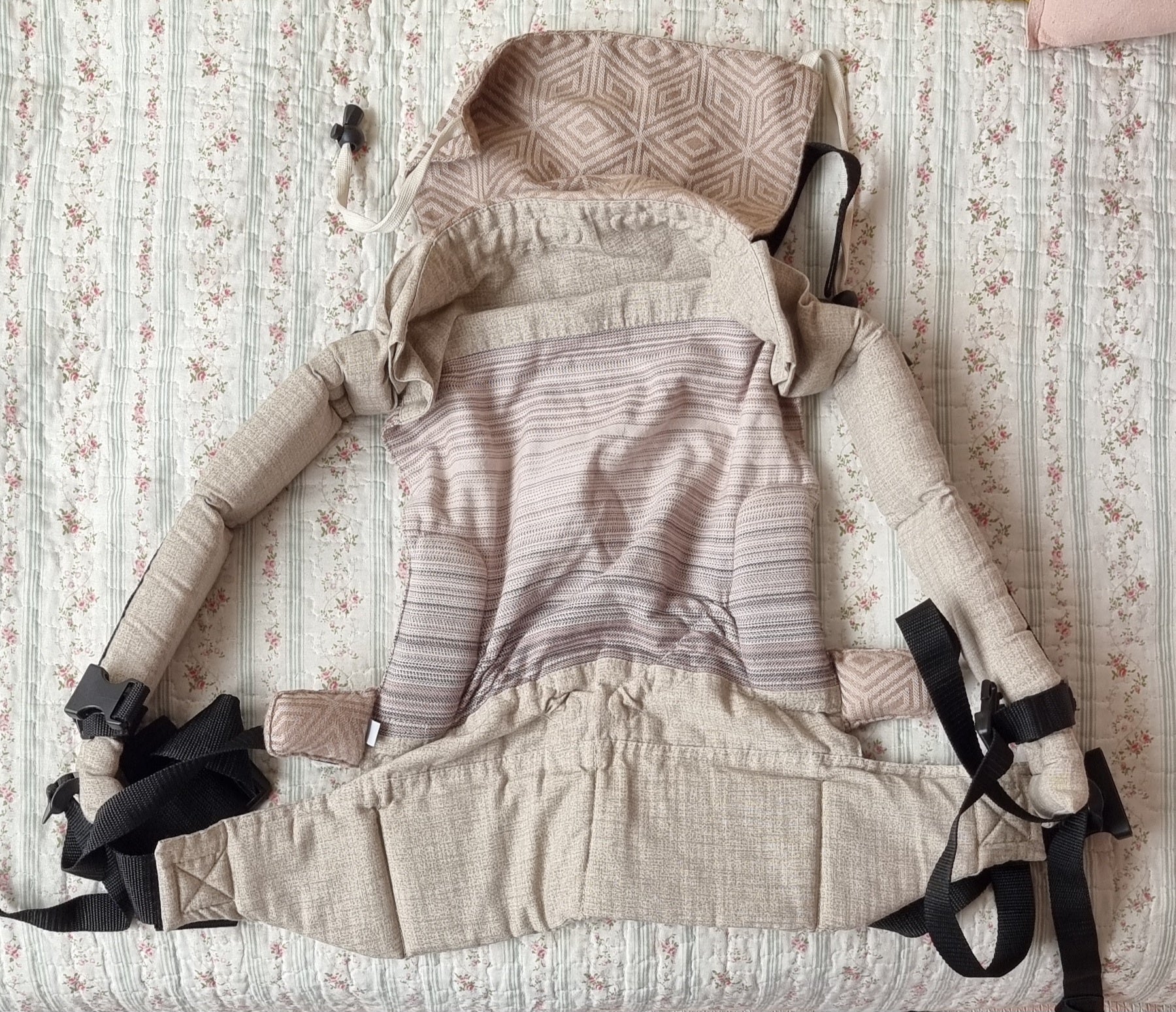 (#PG5226) Mochila de porteo modelo Ergo Premium Etapa 1. Marca Criemos