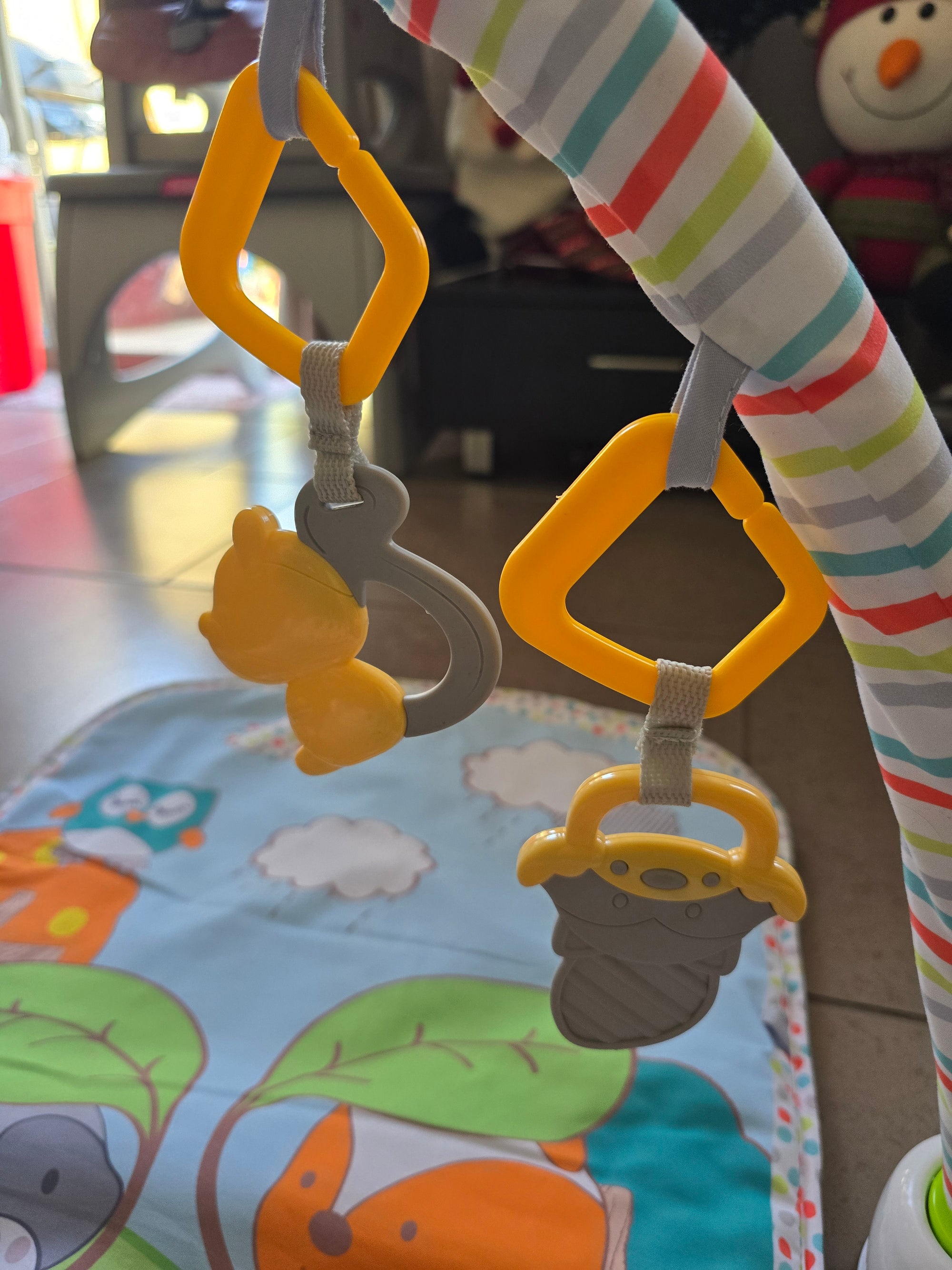 (#PG5444) Gimnasio modelo Kick and Play Piano Gym. Marca Bebesit