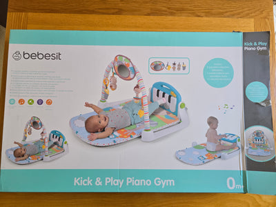 (#PG5444) Gimnasio modelo Kick and Play Piano Gym. Marca Bebesit