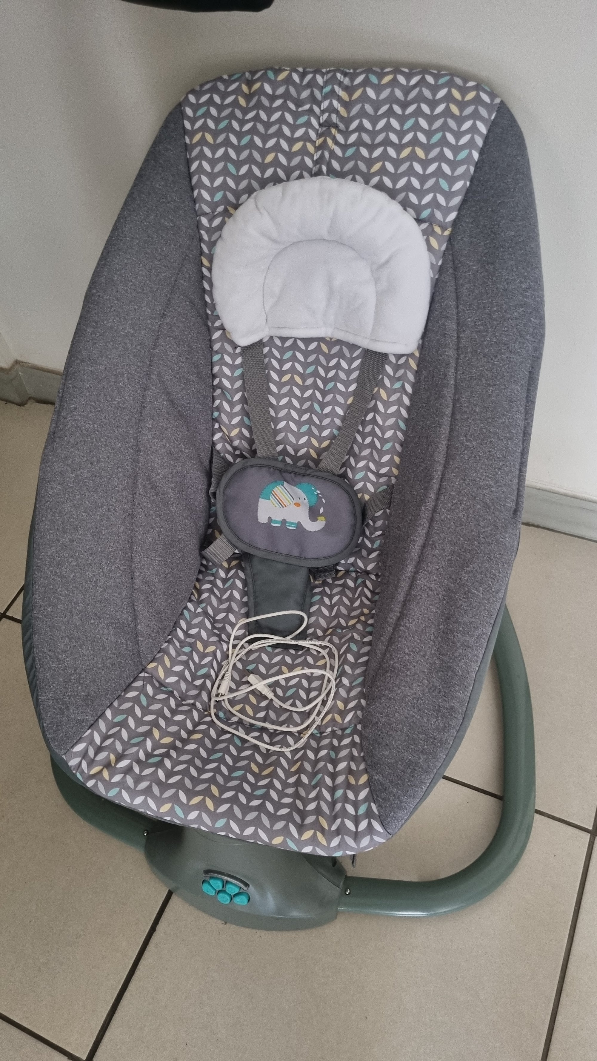 Mecedora, modelo Deluxe 3 en 1. Marca Infanti (#PG5498)