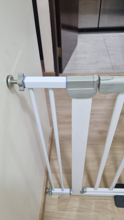 Reja de seguridad con extensor. Marca Genérica (#PG5899)