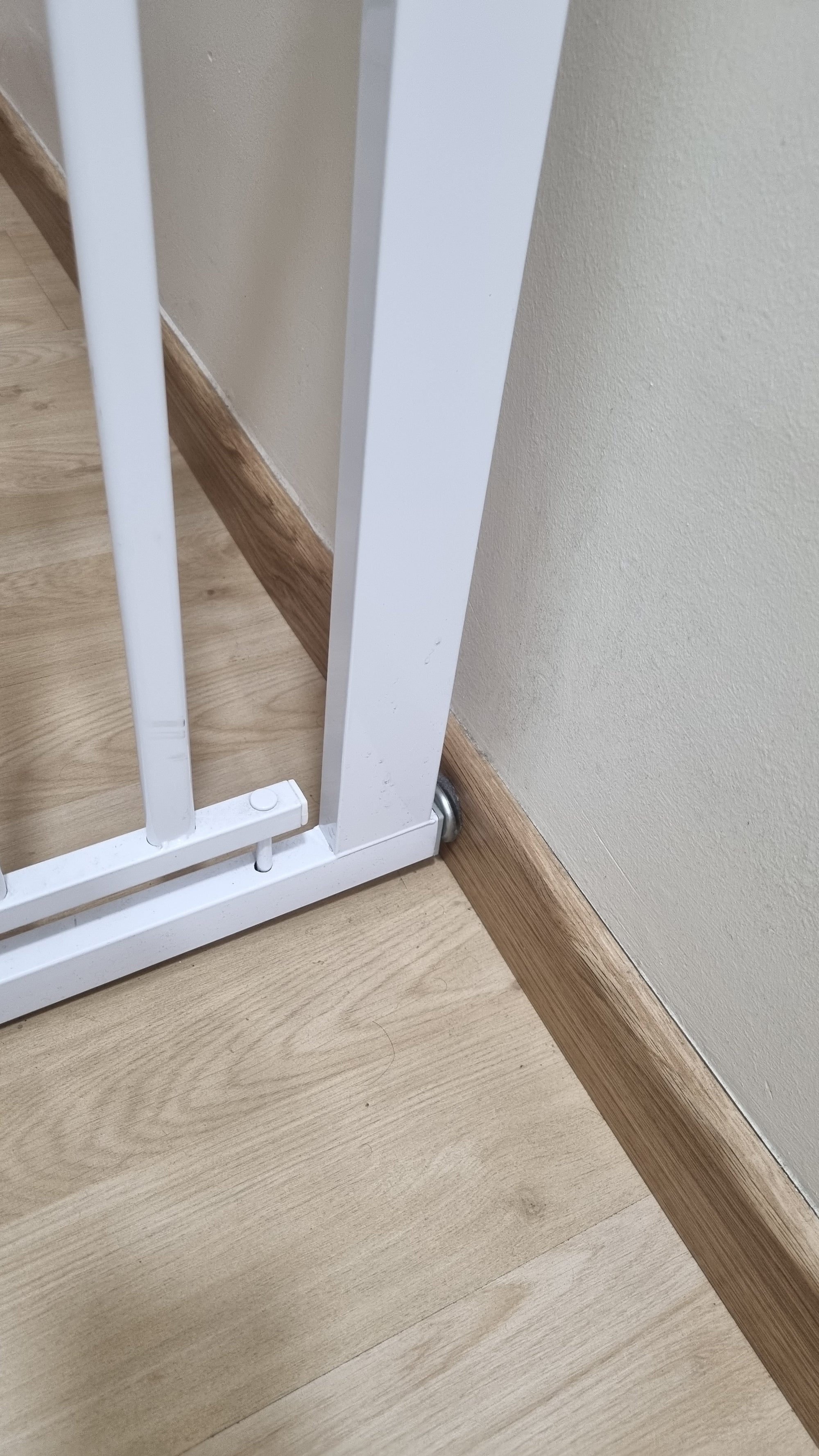 Reja de seguridad con extensor. Marca Genérica (#PG5899)
