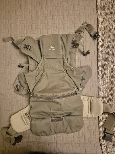 Mochila de porteo modelo My Carrier (front and back). Marca Stokke (#PG5947)