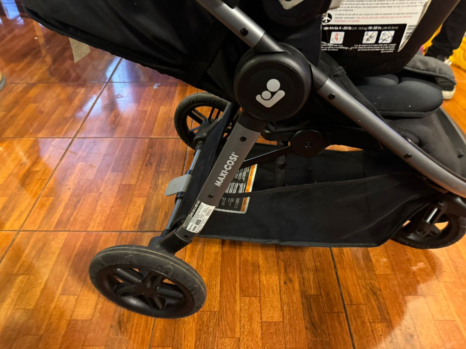 (#PG4980) Coche Travel System modelo Gia Xp Midnight. Marca Maxi Cosi