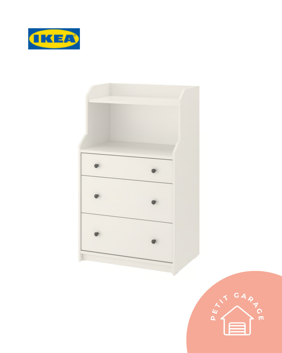 Cómoda modelo Huga 3 cajones color blanco. Marca IKEA (#PG5840)