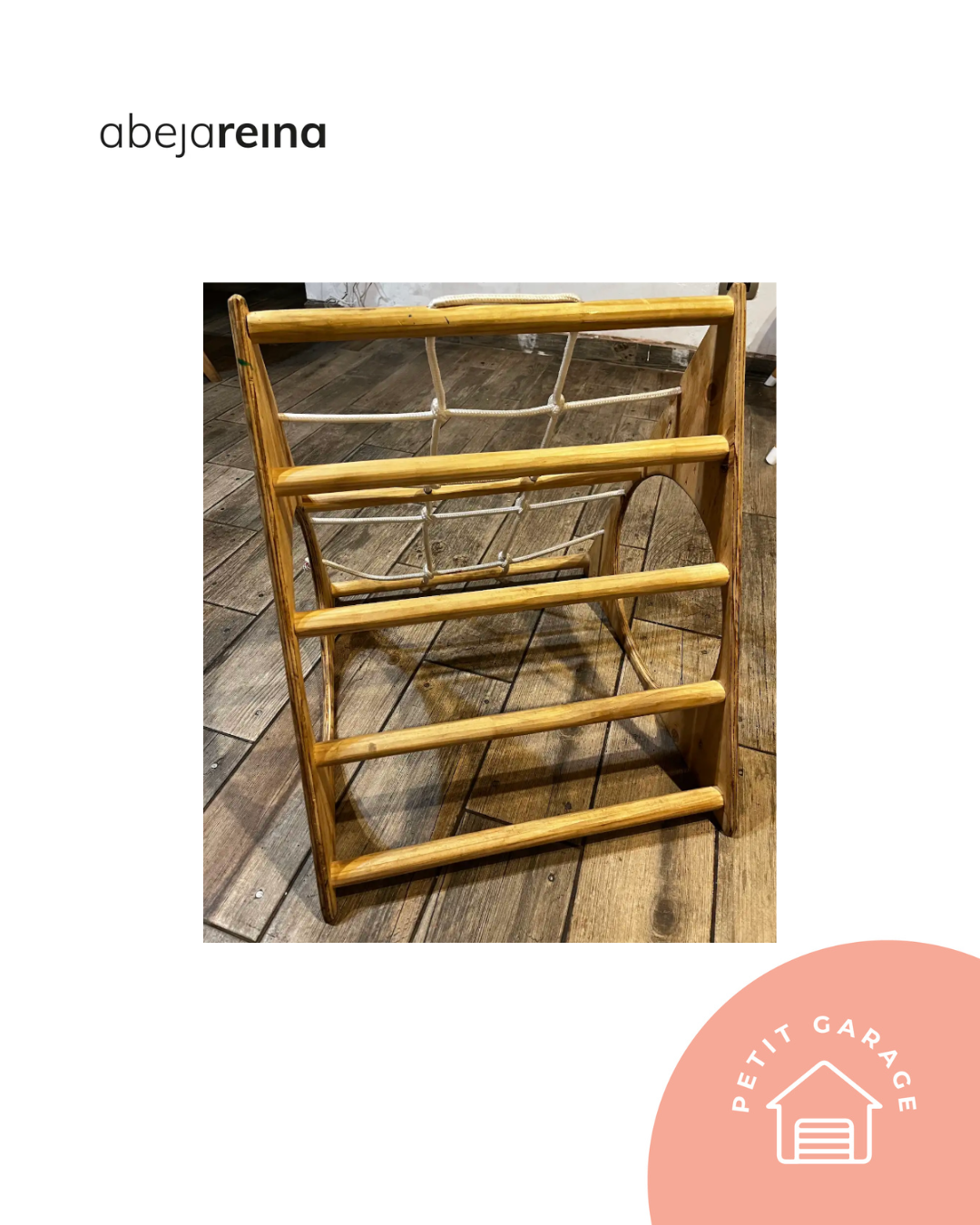 Triángulo Pickler de madera. Marca Abeja Reina (#PG5834)