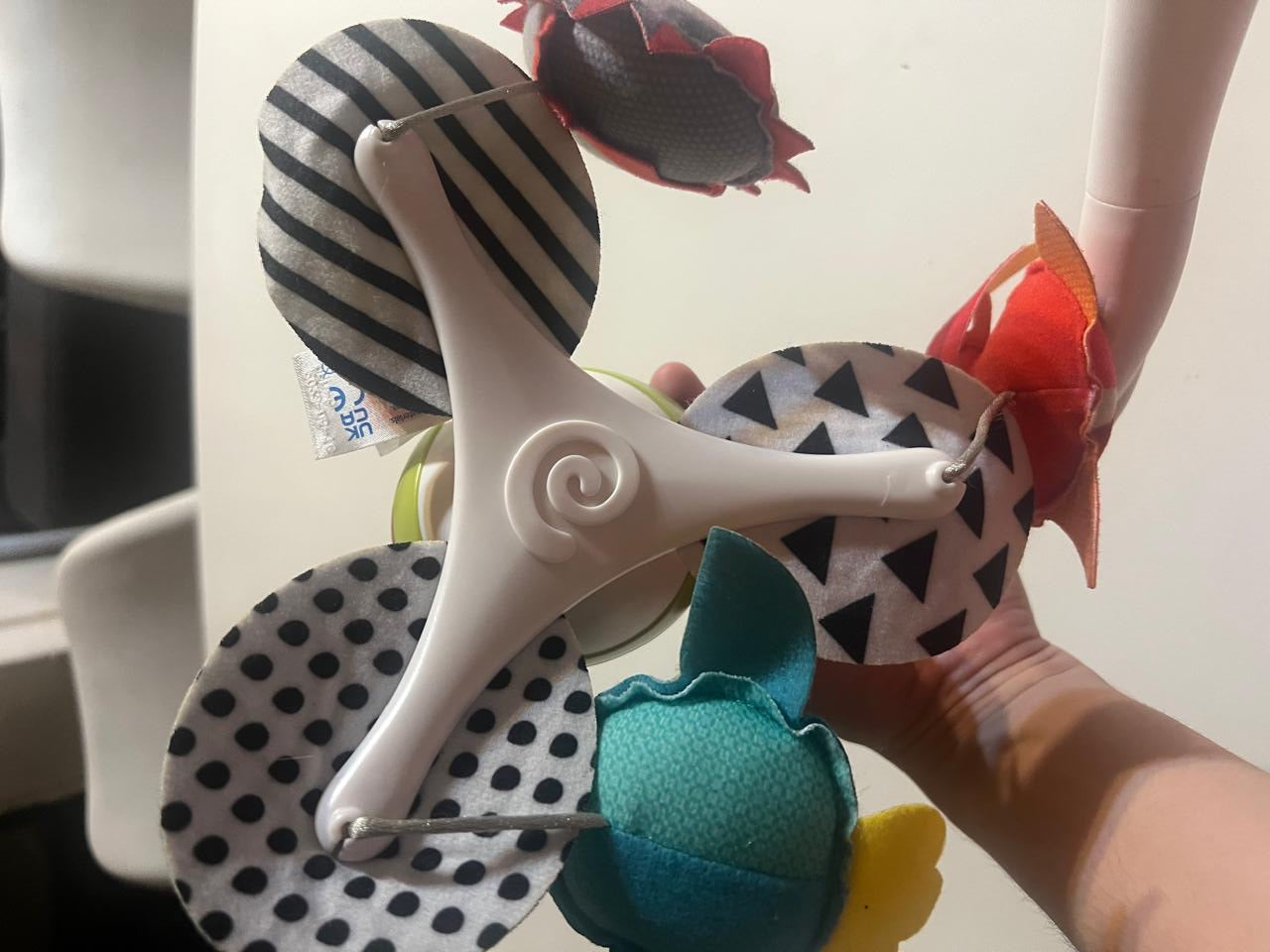 (#PG5278) Movil modelo Take Along Tiny Princess. Marca Tiny Love