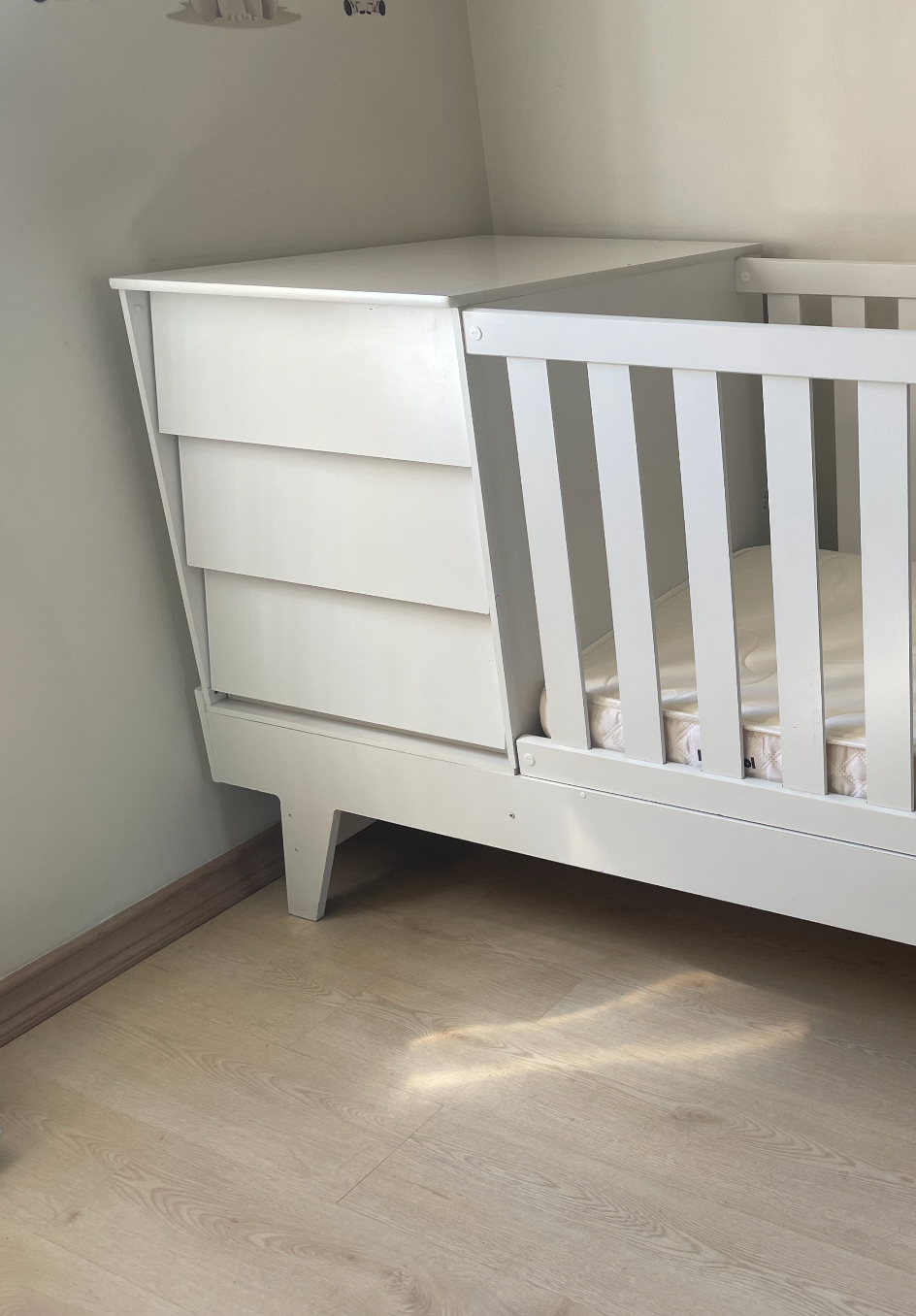 Cuna madera, modelo Noah Blanca. Marca Kidscool (#PG5636)