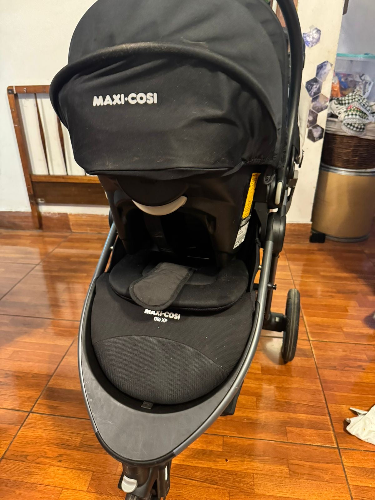 (#PG4980) Coche Travel System modelo Gia Xp Midnight. Marca Maxi Cosi