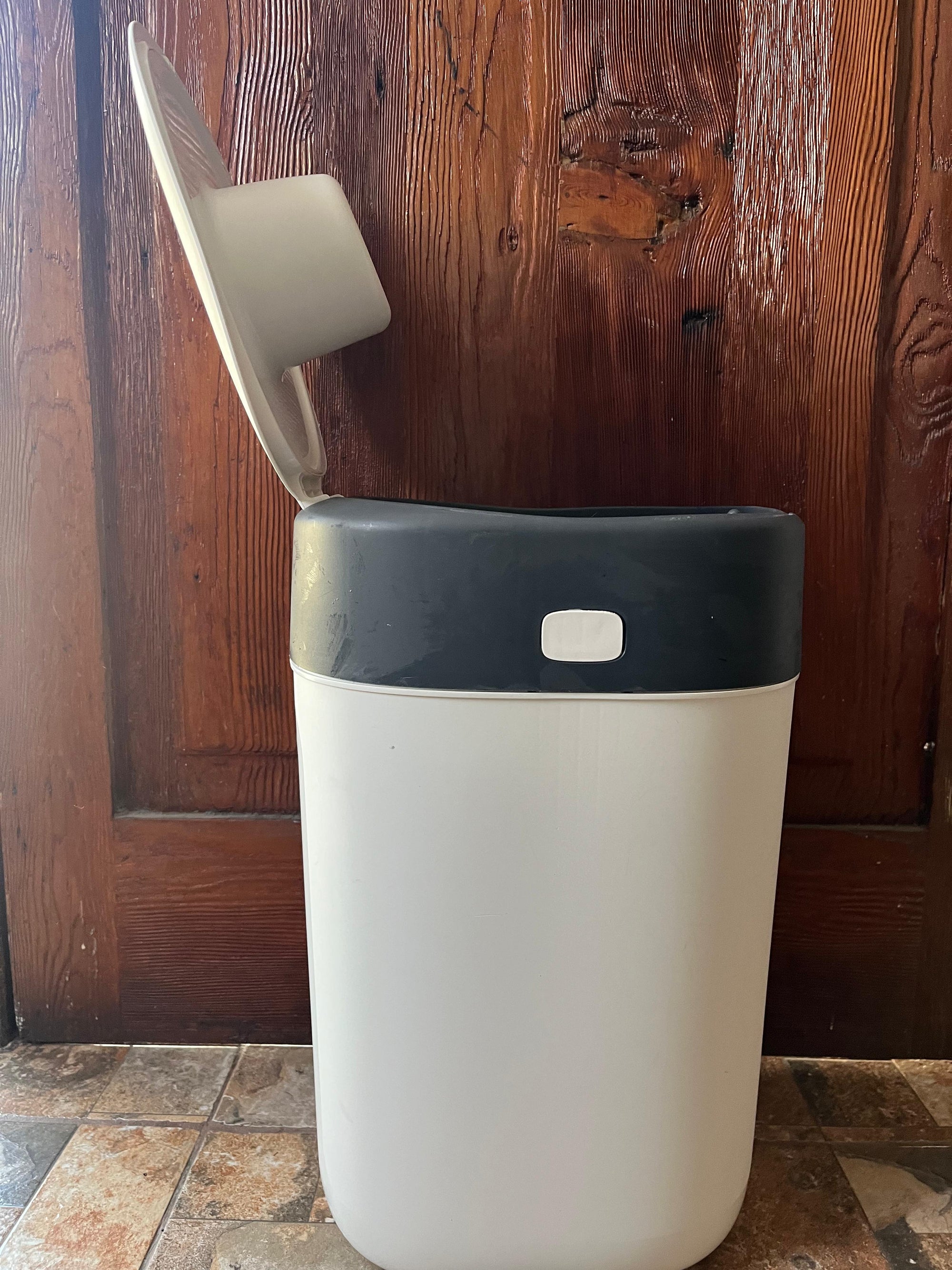 (#PG5244) Contenedor de pañales. Marca Tommee Tippee