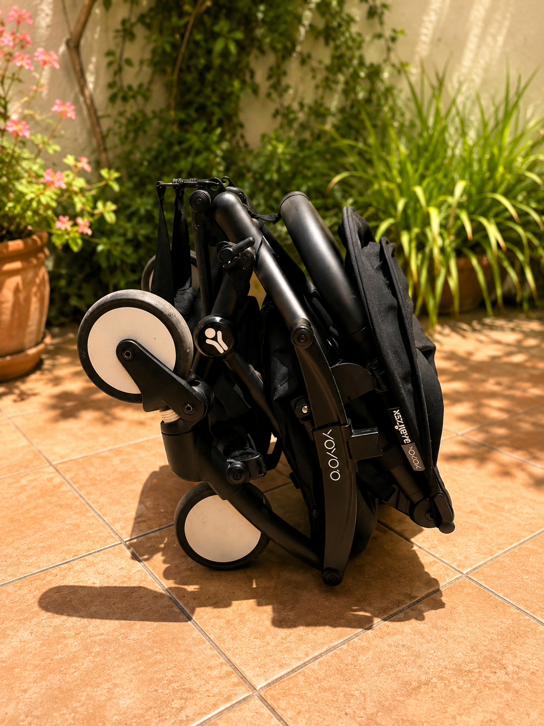 Coche YOYO² con chasis, asiento 6 + bassinet, sombrilla, portavasos y bolsas de traslado. Marca Babyzen (#PG5757)