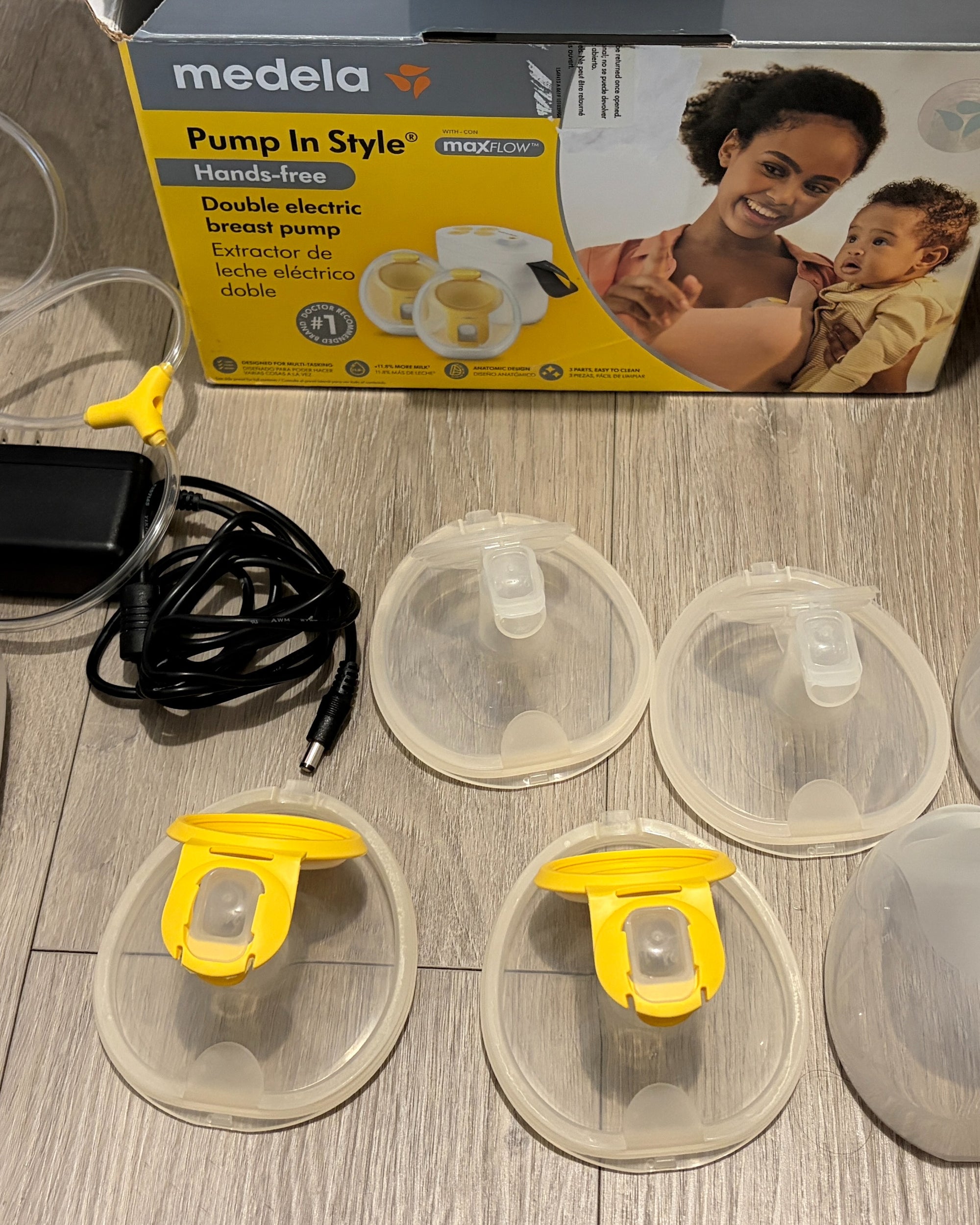 Extractor de leche modelo Pump in Style + Bolsas de almacenamiento de leche. Marca Medela (#PG5973)