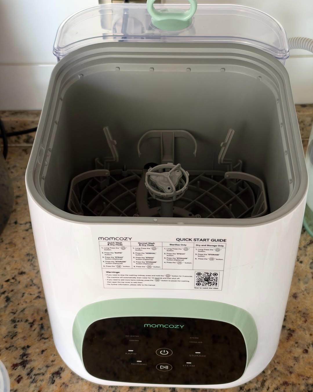 Lavadora y esterilizadora de mamaderas modelo Kleanpal Pro. Marca Momcozy (#PG5964)