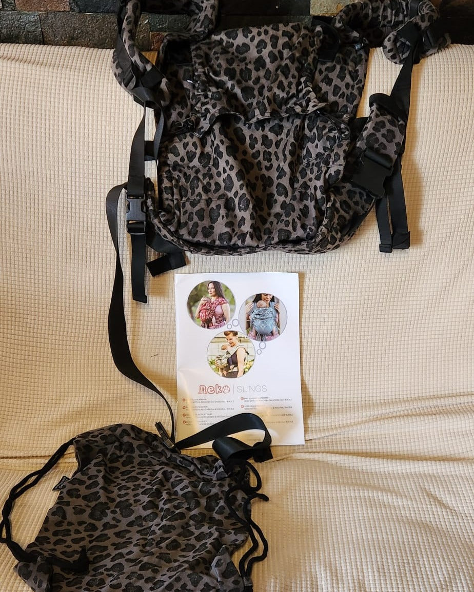 Mochila ergonómica modelo medio. Marca Neko (#PG5980)