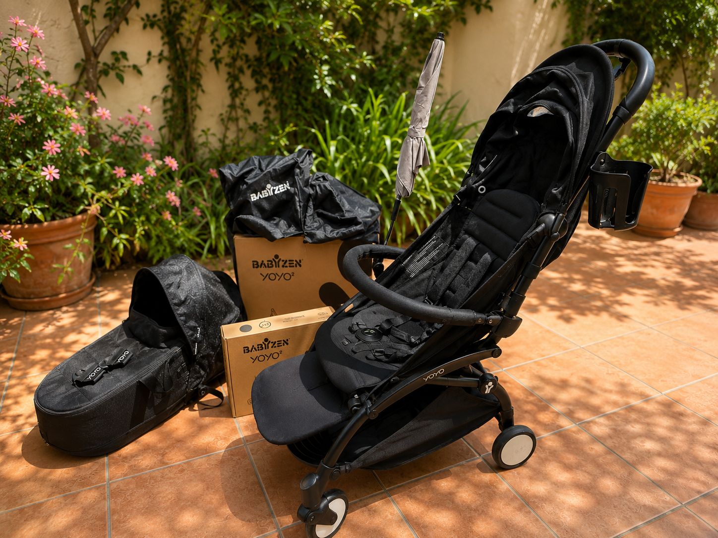 Coche YOYO² con chasis, asiento 6 + bassinet, sombrilla, portavasos y bolsas de traslado. Marca Babyzen (#PG5757)