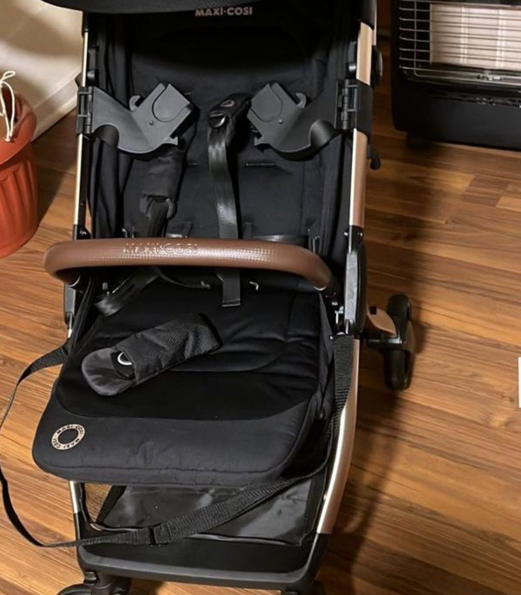 (#PG3979) Coche Travel System modelo Eva Essential. Marca Maxi Cosi