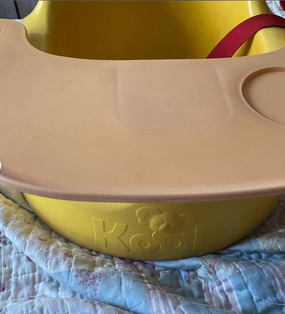 (#PG4201) Silla Koala modelo Amarillo. Marca Koala