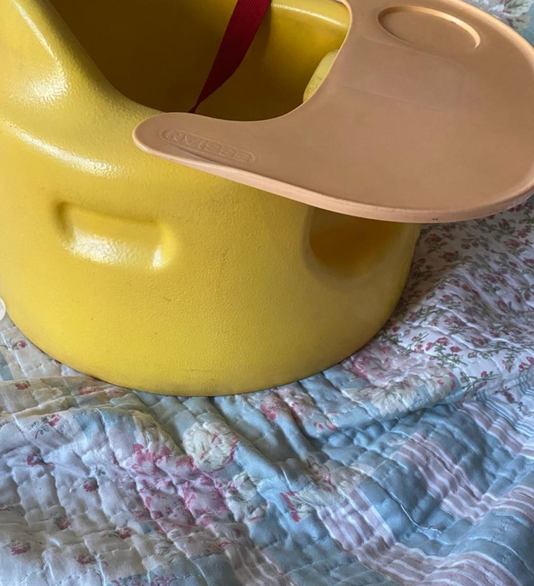 (#PG4201) Silla Koala modelo Amarillo. Marca Koala