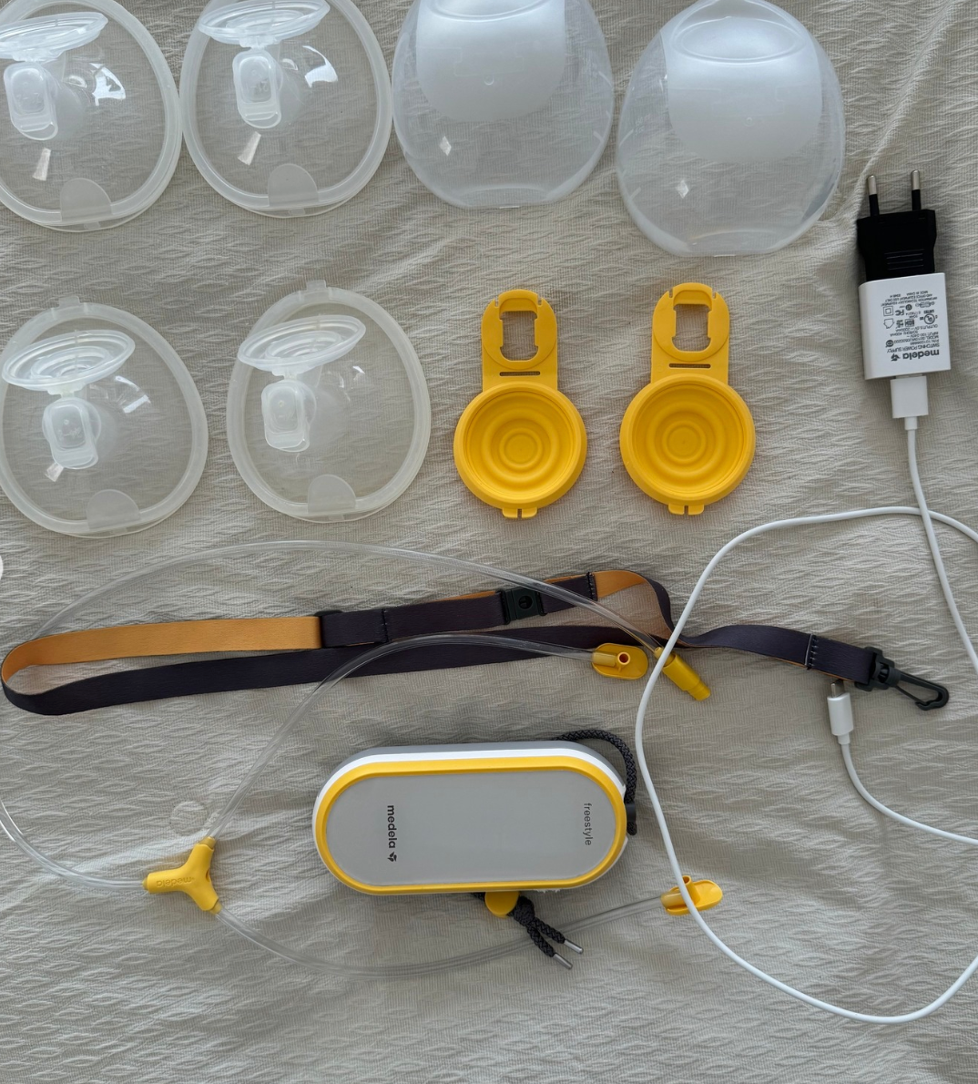 (#PG4188) Extractor de leche doble eléctrico modelo Freestyle Hands Free. Marca Medela