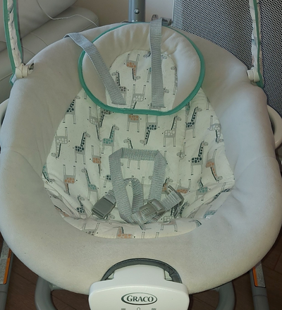 (#PG4212) Silla mecedora modelo Duet Sway Binder 2 en 1. Marca Graco