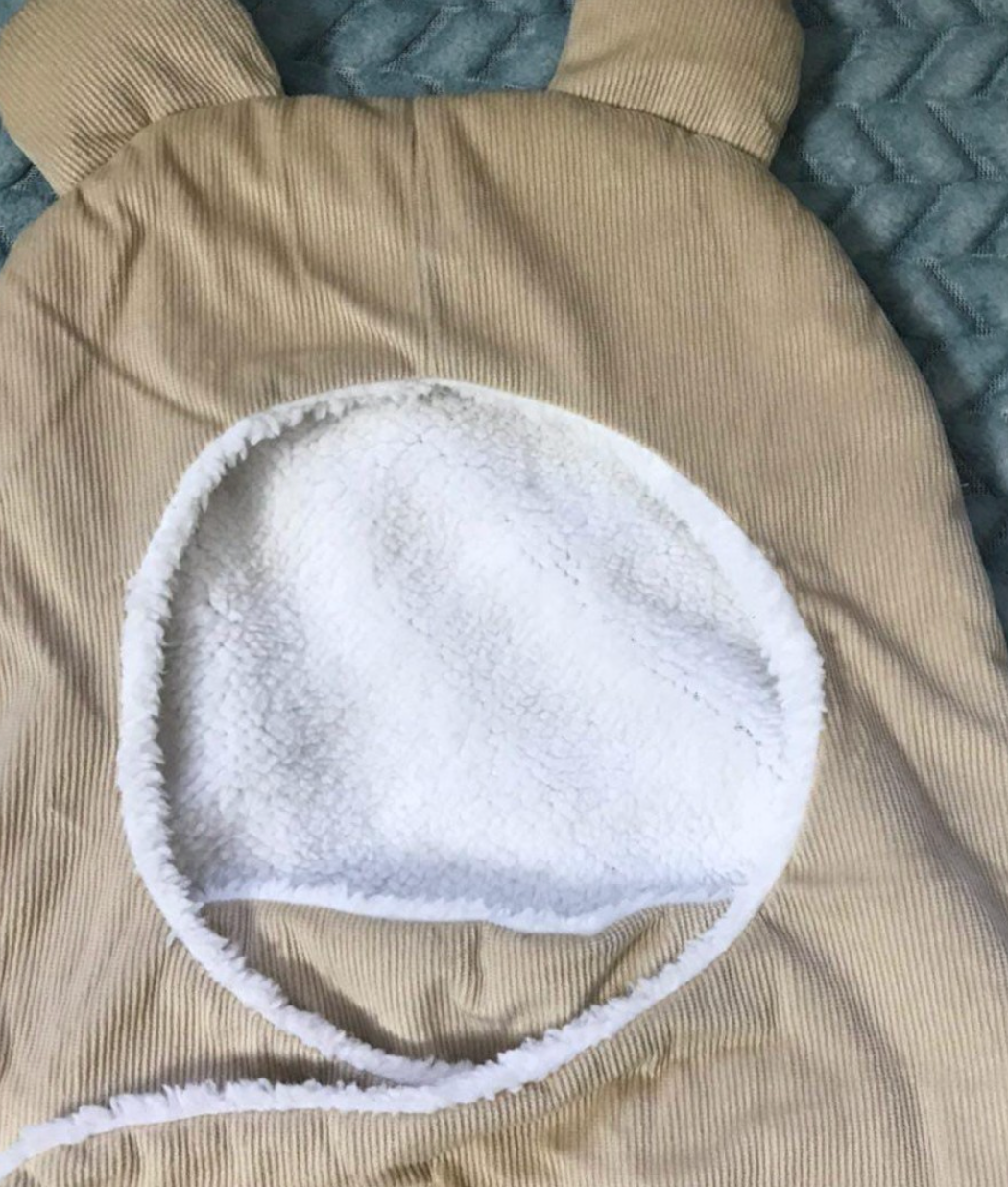 (#PG2621) Saquito de gato + Saquito de oso + Alfombra de conejo. Marca Pillin, Shein y Yahao Toys