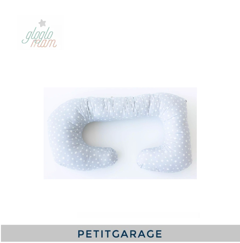 (#PG2624) Cojín maternal gris con estrellas. Marca Glo Glo Mam