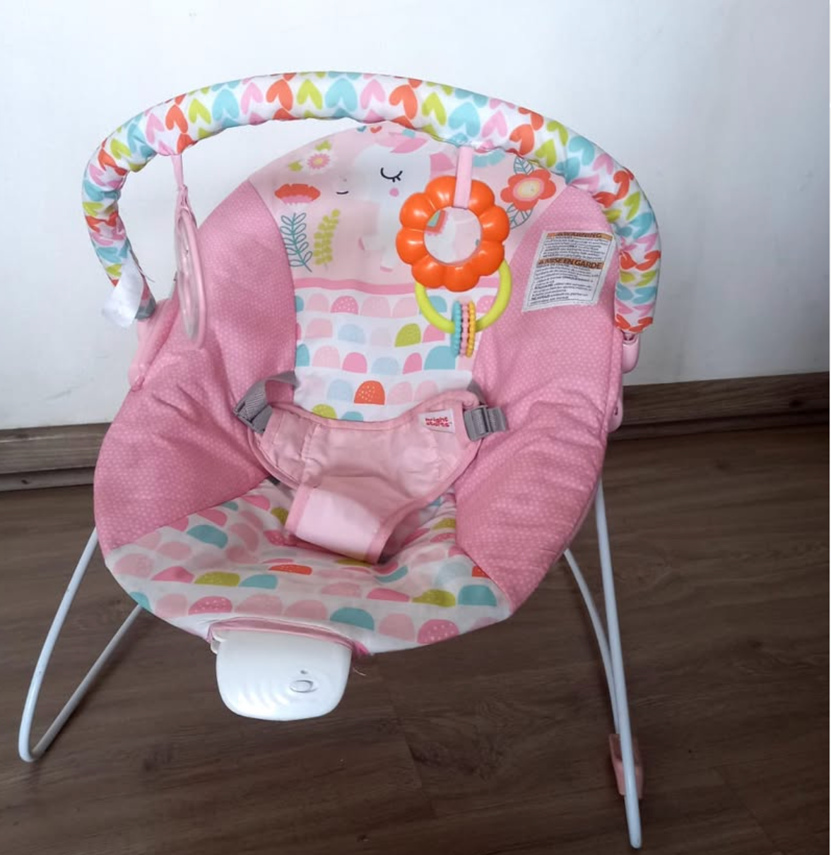 (#PG2669) Silla mecedora fantasía de lujo rosa. Marca Bright Starts