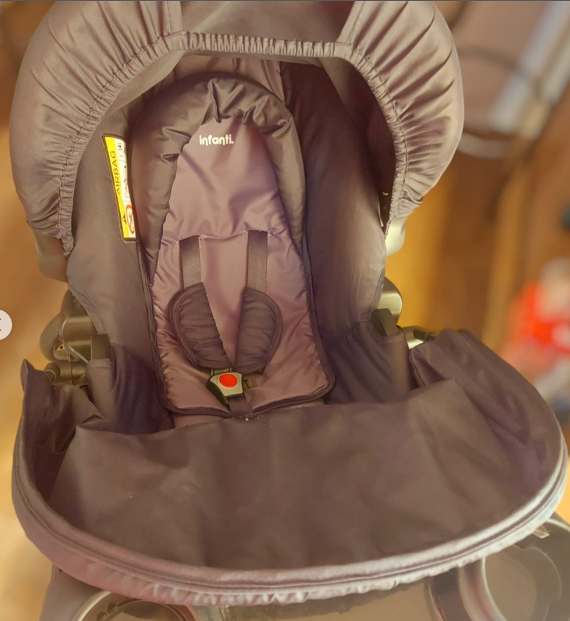 (#PG2678) Pack coche travel system + Calienta mamaderas. Marca Cosco y Bebesit