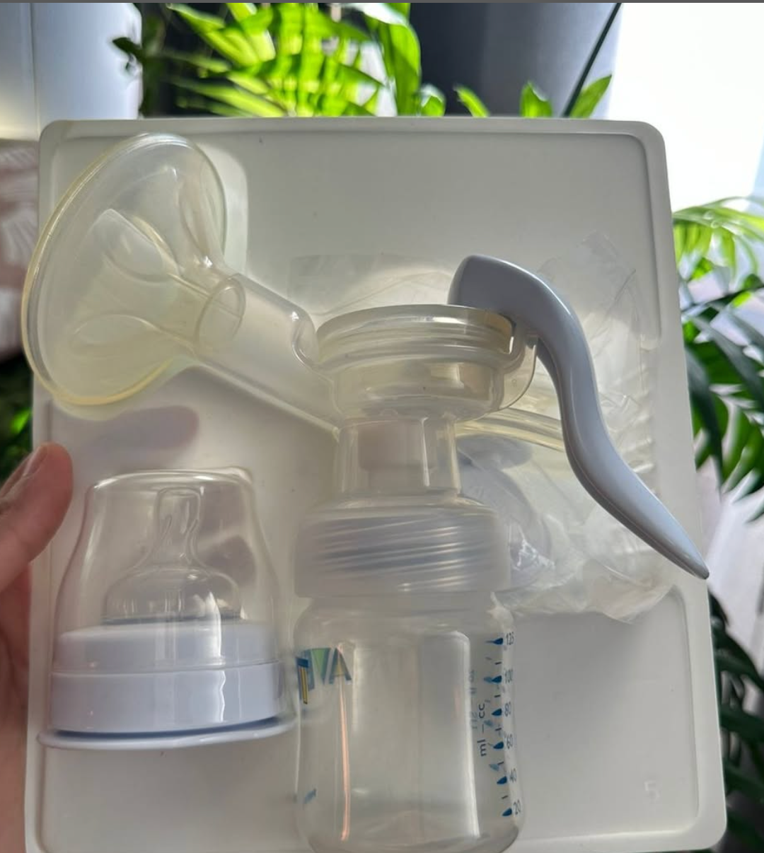 (#PG2691) Extractor de leche manual + conchas protectoras. Marca Phillips Avent