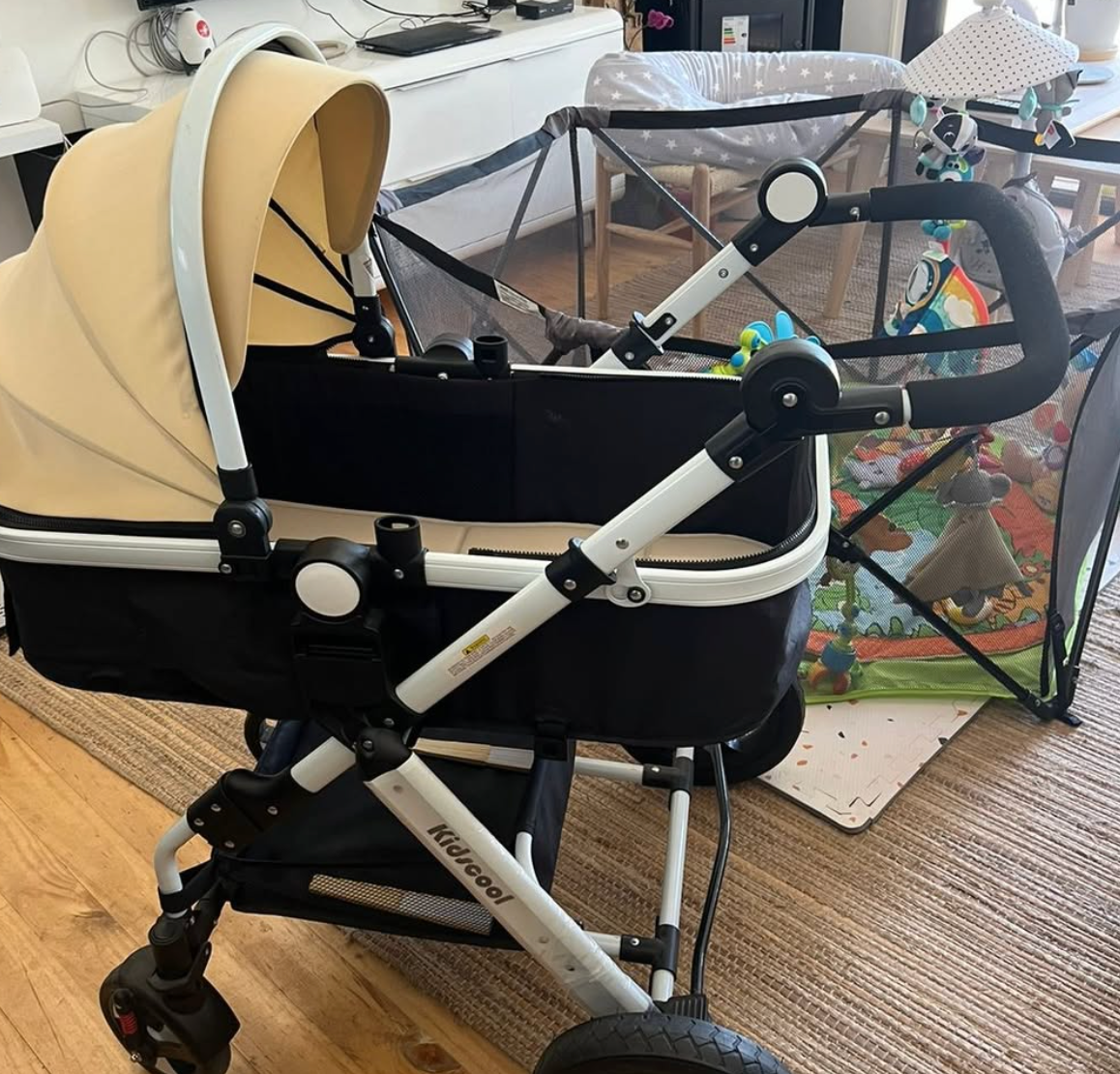 (#PG2698) Coche cuna. Marca Kidscool