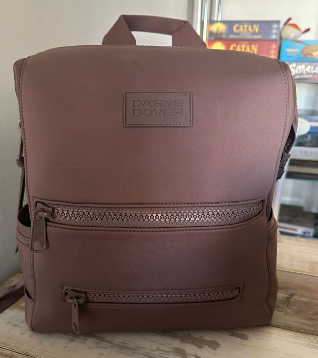 (#PG3963) Mochila pañalera. Marca Dagne Dover