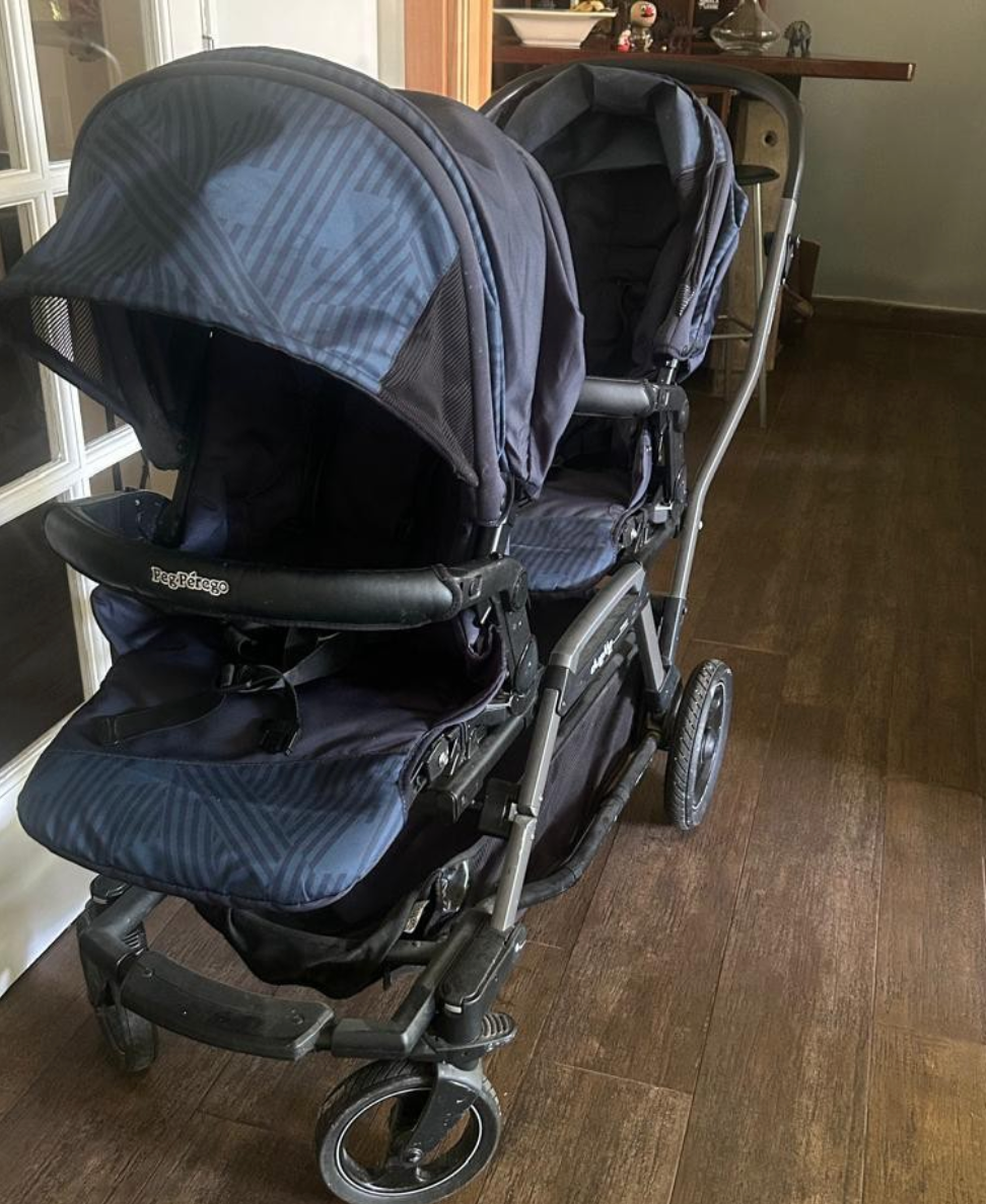 (#PG3958) Coche doble modelo Duette Piroet. Marca Peg Perego
