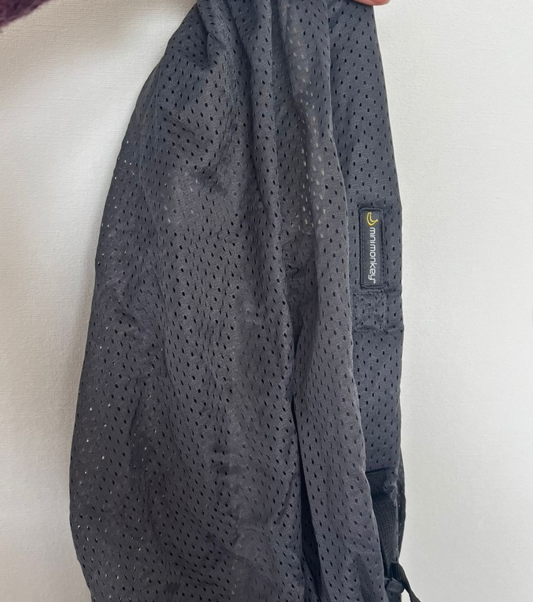 (#PG3486) Bandolera Mini Sling. Marca Minimonkey