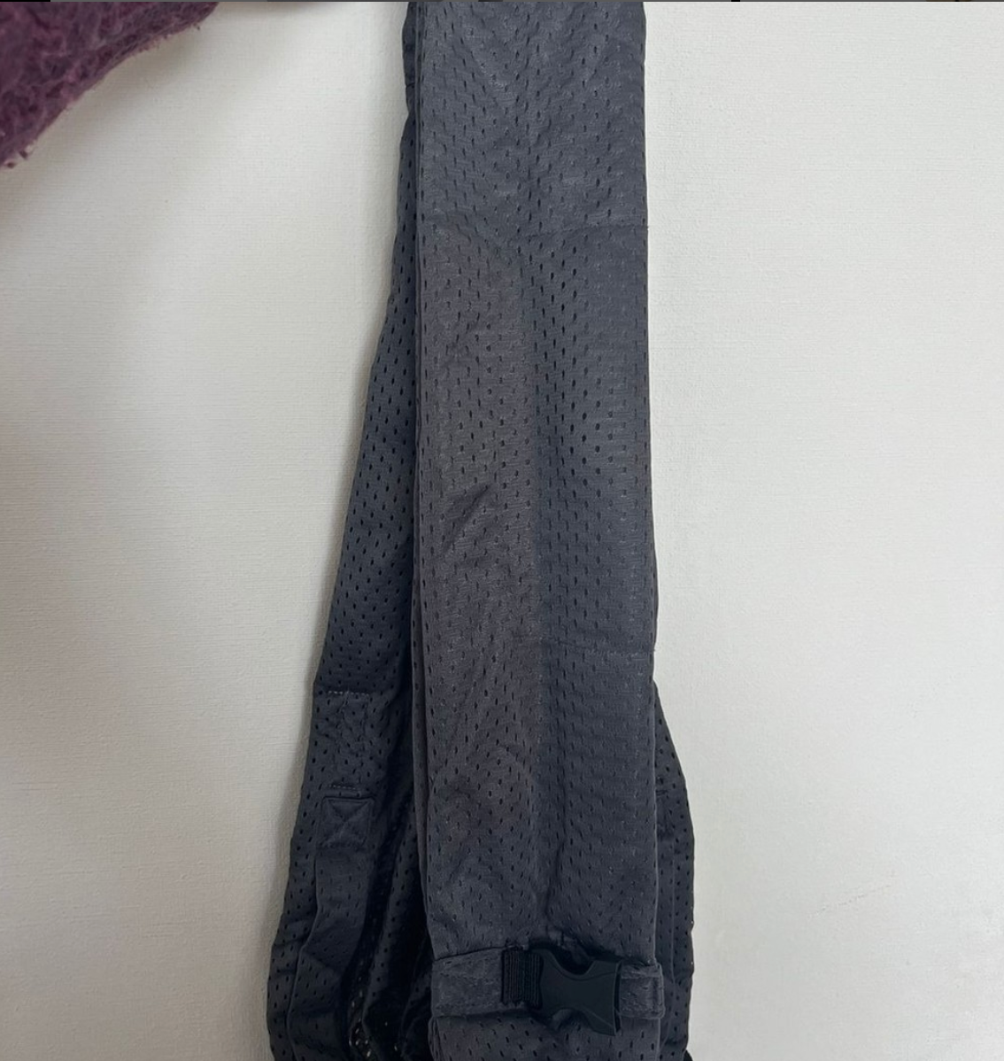 (#PG3486) Bandolera Mini Sling. Marca Minimonkey