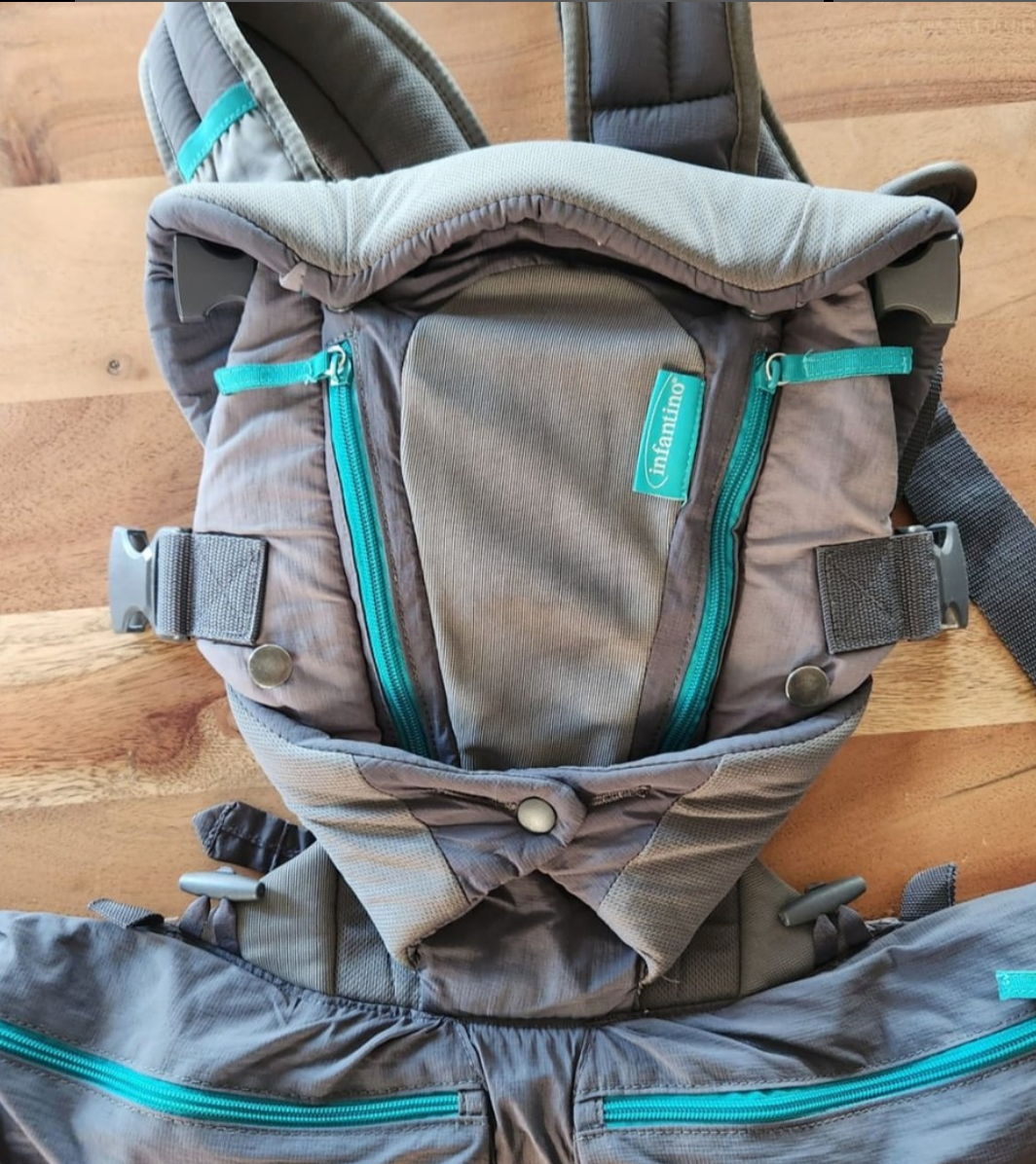 (#PG3485) Mochila portabebé ergonómica 3.5kg a 18kg. Marca Infantino