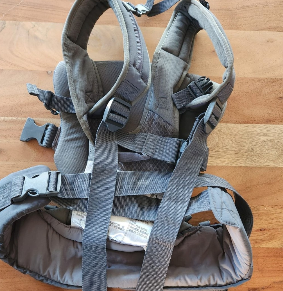 (#PG3485) Mochila portabebé ergonómica 3.5kg a 18kg. Marca Infantino