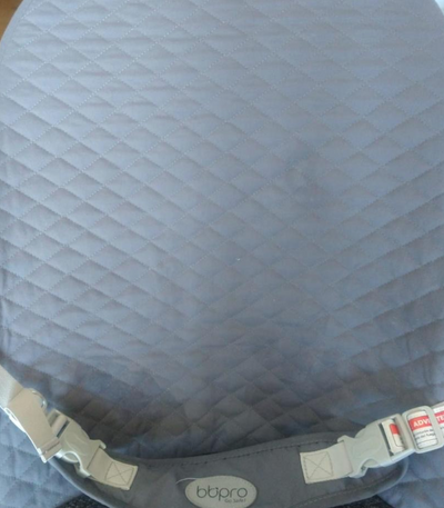 (#PG4052) Silla mecedora modelo Calma. Marca Bbpro