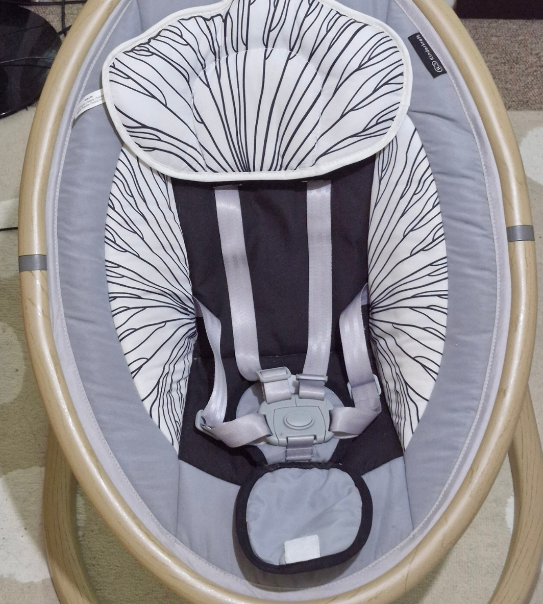 (#PG4029) Silla mecedora modelo Lumi. Marca Kinderkraft